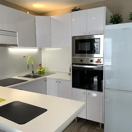 Deluxe Apartment *